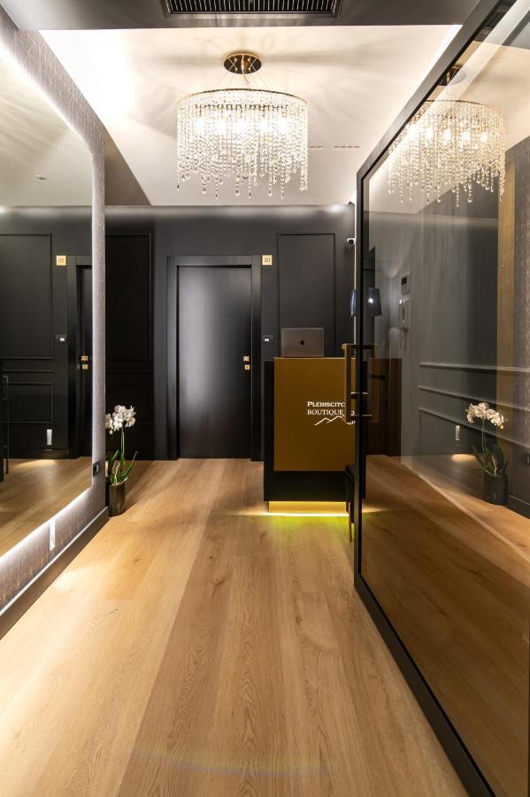 Plebiscito Boutique Rooms Napoli Bagian luar foto